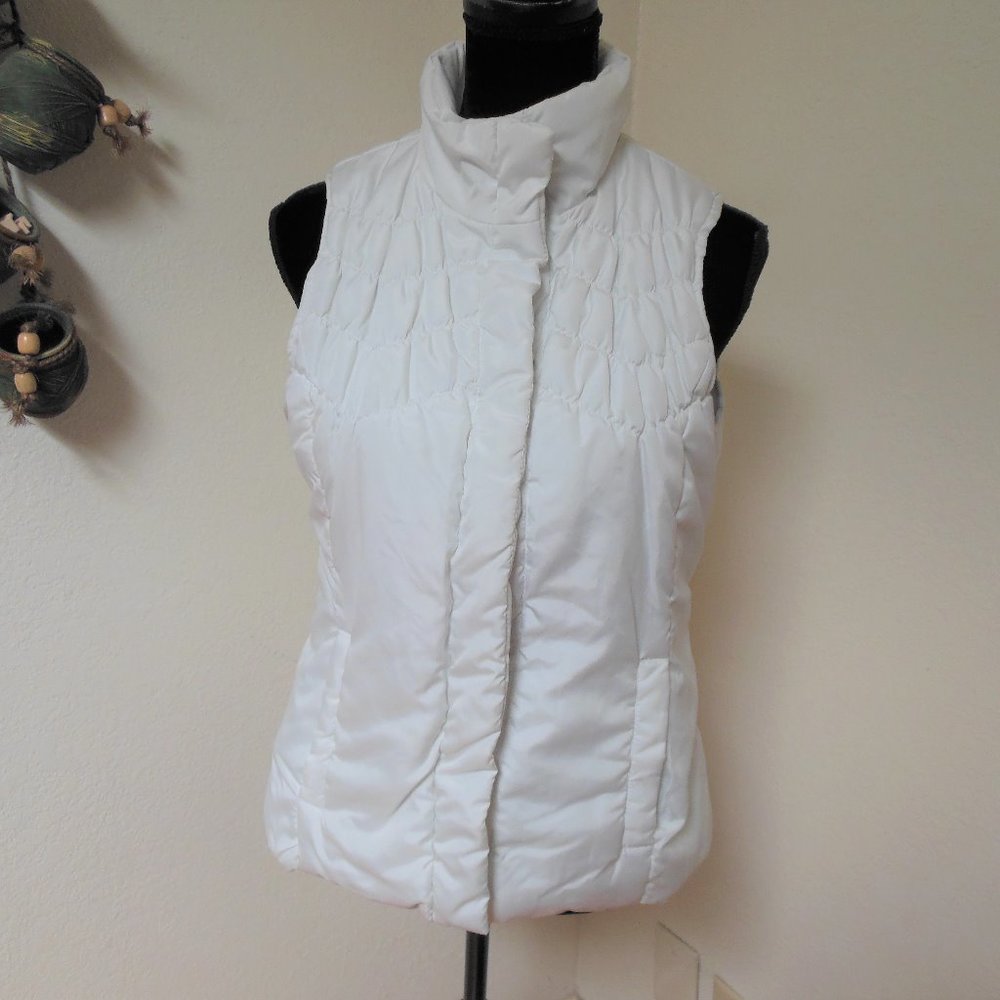 Izod White Puffy Vest Size Medium